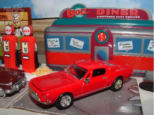 PoulaTo: 1968 Ford Cobra Jet 428  Racing Champions mint edition issue #5 90's